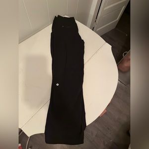 Lululemon still pant.